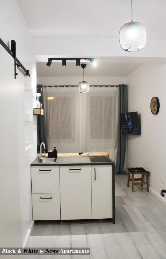 Black & White - News Apartment 布加勒斯特 外观 照片
